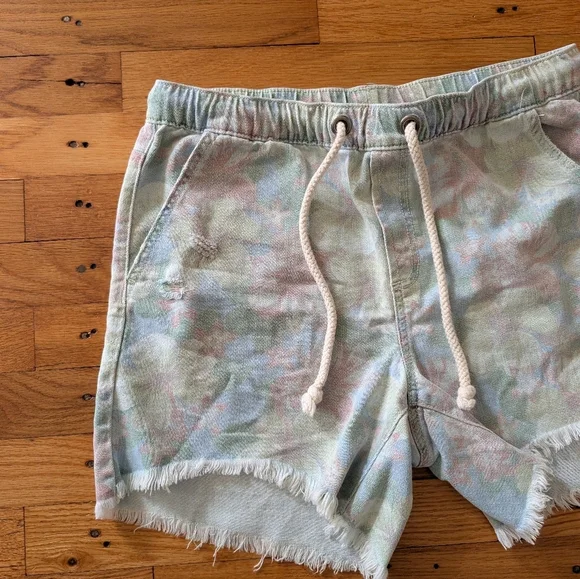 Aerie High Waist Pastel Floral Shorts - Picture 2 of 7